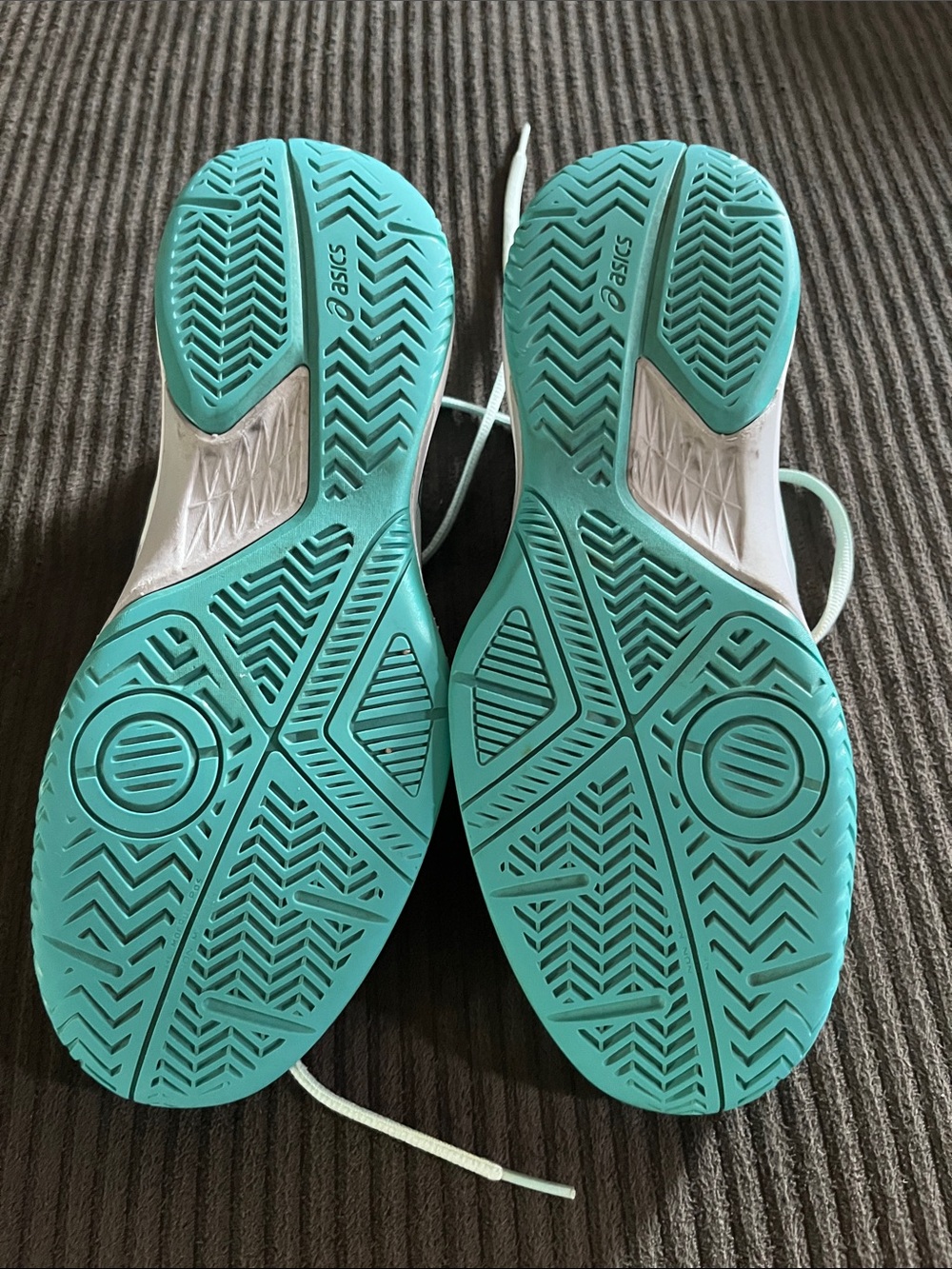 ASICS Women's White and Teal Lightweight Running Sneakers - Picture 2 of 3